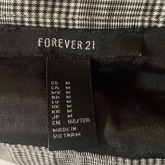 Plaid mini skirt - Picture 3 of 3